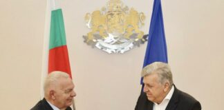 Министър Манол Генов предлага сформиране на работна група по проекта за подобряване на корабоплаването по Дунав