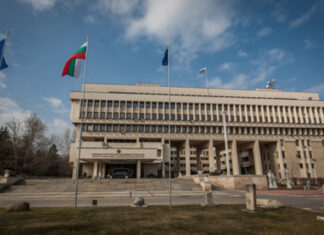 МВнР излезе с изявление, в което осъди вандалска проява срещу паметен знак на мястото, където се е издигала синагогата в Кърджали