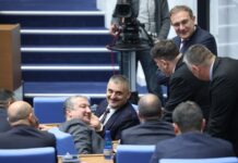 Националният съвет на БСП даде мандат за подписване на споразумение за управление и одобри кандидати за министри