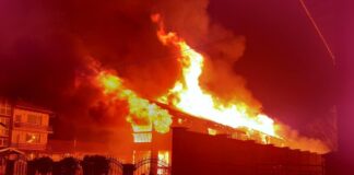 Напълно са изгорели двете горящи къщи за гости в троянското село Орешак, пожарът е локализиран, няма пострадали, казаха от полицията