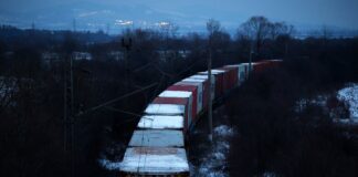 ОБНОВЕНА Общо шестима са пострадалите в сблъсъка между двата влака, казаха от Центъра за спешна медицинска помощ в София