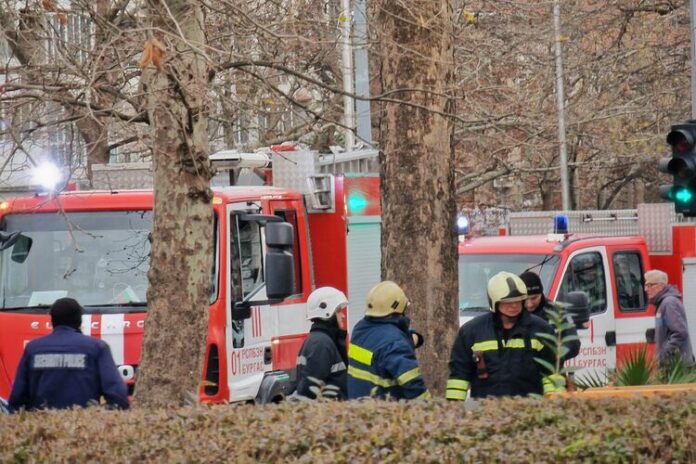 Общо 52 пожара са ликвидирани в страната през изминалото денонощие