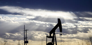 Подразделение на Националната петролна корпорация на Либия достигна 304 000 барела за 24 часа