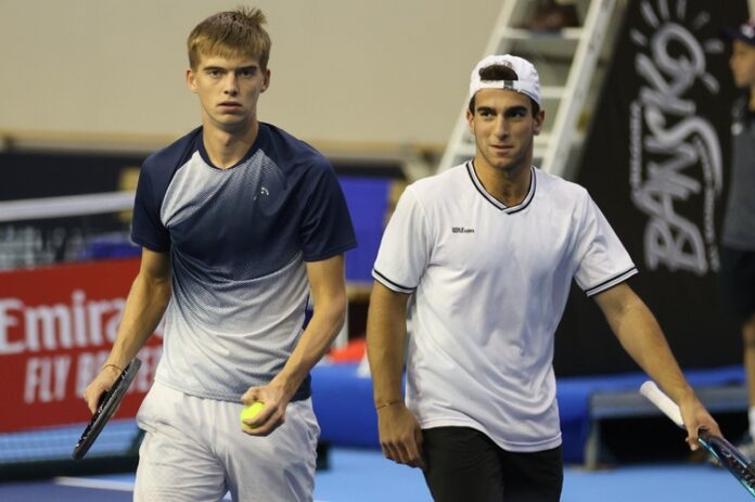 Пьотр Нестеров и Янаки Милев отпаднаха на четвъртфиналите на сингъл Пьотр Нестеров и Янаки Милев отпаднаха на четвъртфиналите на сингъл на турнир по тенис в Катар