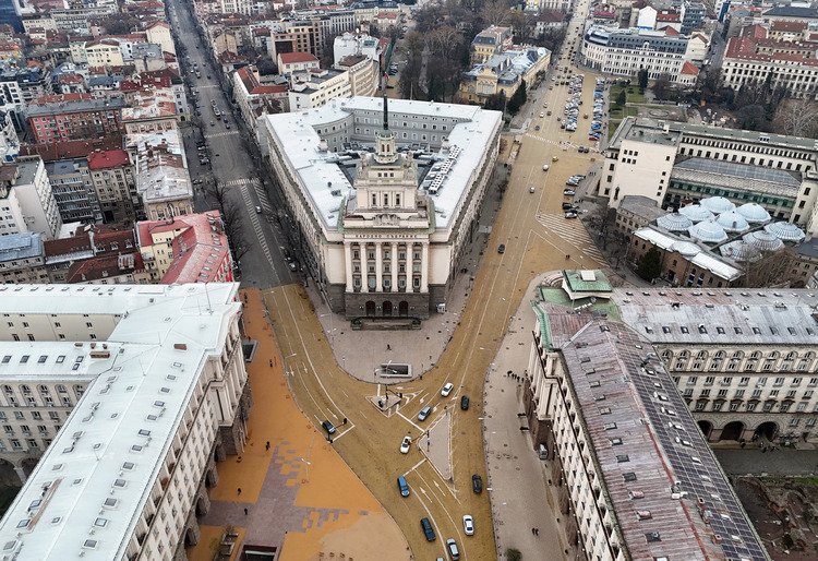 Правната комисия в парламента се събира на първо заседание