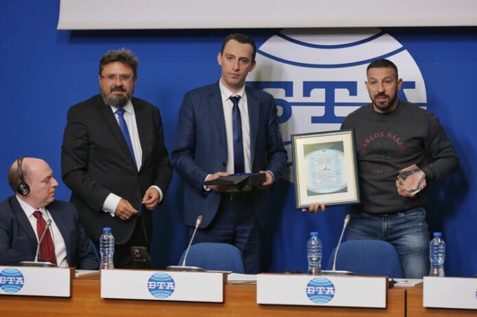 Представителят на Карлос Насар Атанас Литков: "Той постигна всичко през тази година, следващата цел е Европейското първенство в Молдова"