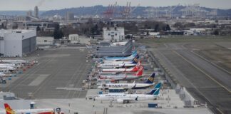 "Боинг" е доставил едва 93 самолета през последното тримесечие на 2024 г., обявиха от компанията