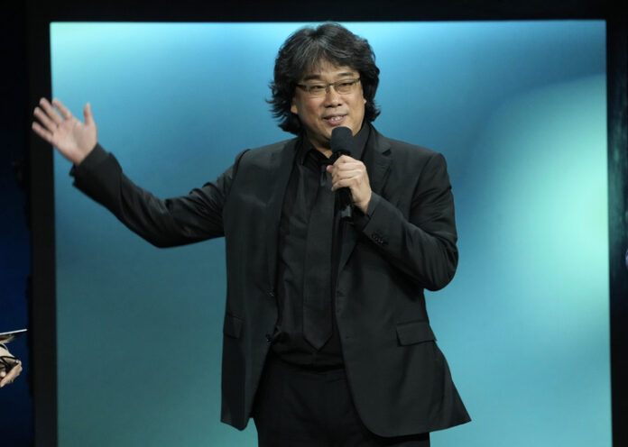 Режисьорът на "Паразит" Пон Джун-хо ще представи новия си филм на кинофестивала “Берлинале”