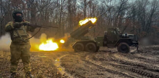 Украинско нападение с дронове предизвика пожар в склад за гориво в руската Тулска област; общо 46 украински дрона са свалени над руски области