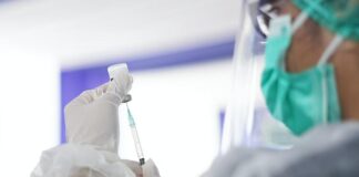 Втора жена с поставен ботокс е приета в болница "Пирогов"
                                                                                                Здравното министерство: Инжектиране на ботулинов токсин, на филъри, химичен пилинг и прилагане на лифтинг се извършва в лечебни заведения от медици