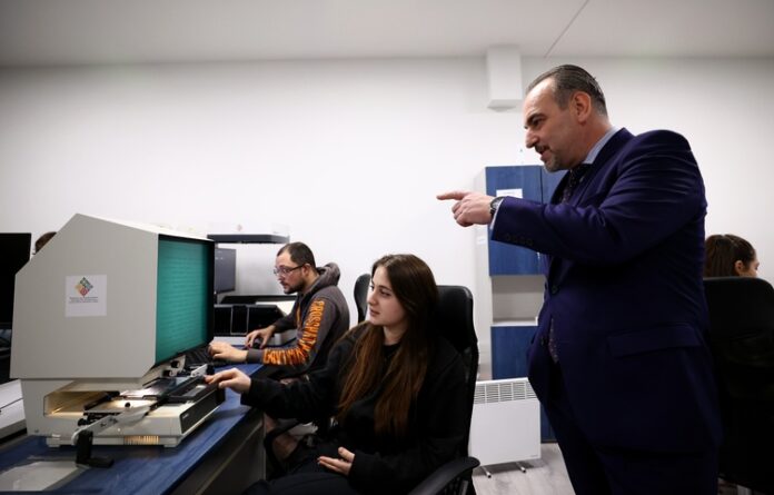 Административна намеса в пазарна икономика никога не дава положителен резултат, Административна намеса в пазарна икономика никога не дава положителен резултат, каза за БТА Добри Митрев, председател на БСК, относно мерките за цените на храните