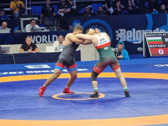 Ахмед Батаев остана пети на рейтинговия турнир по борба в Ахмед Батаев остана пети на рейтинговия турнир по борба в Албания, олимпийският шампион Семен Новиков излиза срещу представител на Норвегия в първия си двубой утре