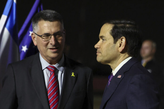 Американска пратка с тежки оръжия пристига в Израел през нощта, Американска пратка с тежки оръжия пристига в Израел през нощта, съобщи израелското министерство на отбраната