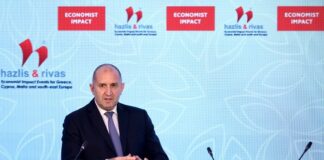 На снимката: президентът Румен Радев