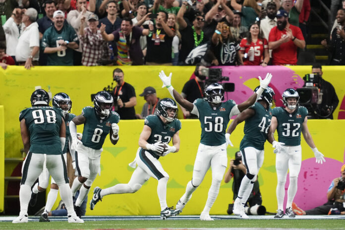 Филаделфия Ийгълс спечели Супербоул LIX и попречи на Канзас Сити Чийфс да стане първият отбор в историята на НФЛ с три поредни титли