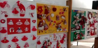 Изложба с най-хубавите експонати от конкурса „Баба Марта бързала, мартенички вързала“ беше открита днес в Стара Загора