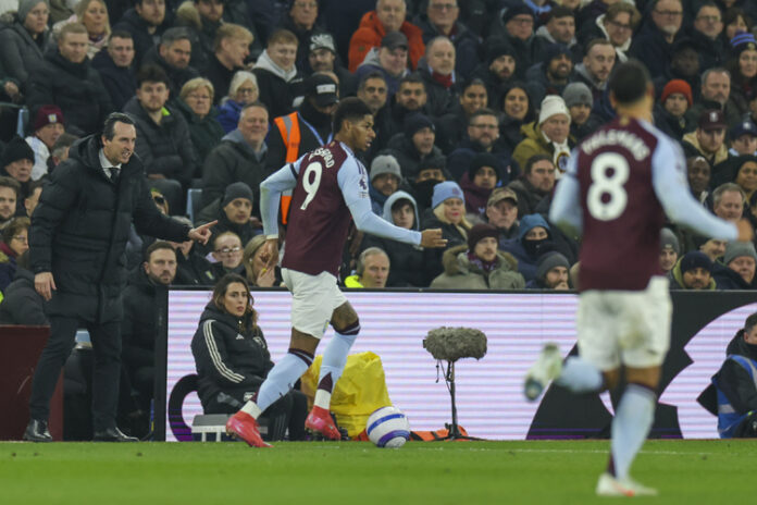 Мениджърът на Астън Вила Унай Емери смята, че отборът му не е претендент за ФА Къп