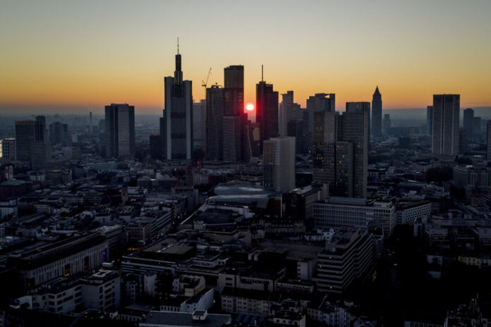 Ниски лихви и перспектива за ръст на наемите привличат инвеститори към германския пазар на недвижими имоти