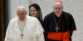 ОБНОВЕНА Папа Франциск има двустранна пневмония, клиничната му картина е все още сложна, съобщи Ватиканът,