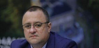 Поскъпването на тол таксите, предвидено в проекта на Бюджет 2025, няма да допринесе за увеличение на цените на храните, каза министър Иван Иванов