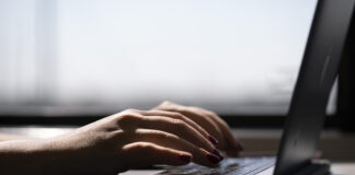 Повече от половината от самостоятелно заетите лица в Германия вече се оплакват от липса на поръчки