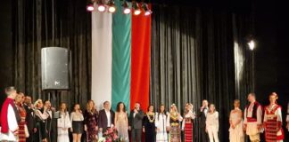 Представителният ансамбъл на въоръжените сили изнесе патриотичен концерт в Самоков