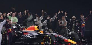 Ред Бул показа новия си болид преди старта на тестовете във Формула 1 в Бахрейн