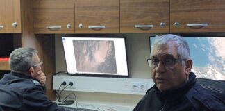 С помощта на лабораторията EnduroSat на борда на НИК 421 бяха обсъдени възможностите за преминаване през пролива Дрейк на път към дома