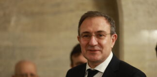 Срещнахме се със сдружението на общините, за да може програмата „Грижа в дома“ да продължи, каза министър Борислав Гуцанов