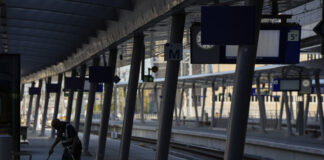 Стотици бездомни източноевропейски работници мигранти в Нидерландия, включително и от България, са се върнали у дома си