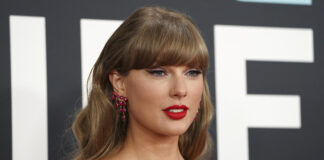 Тейлър Суифт за пети път е обявена за изпълнител на годината