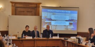 В края на средното ни образование само 2 процента от българските ученици се явяват на матура по математика, каза Елисавета Белобрадова