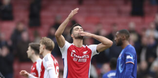 Арсенал прекъсна колеблива серия с успех срещу Челси