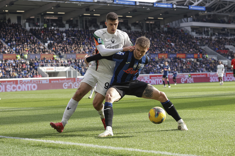 СподелиАталанта неочаквано завърши с равенство 0 0 срещу предпоследния Венеция при