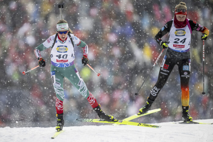 Французойката Жулия Симон спечели преследването на 10 км от Световната купа по биатлон в Нове Место, Милена Тодорова завърши 18-а