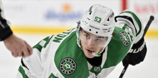 Хеттрик на Уайът Джонстън помогна на Далас да спечели домакинството си на Сейнт Луис в Националната хокейна лига