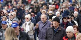 ХИНА: 21,7% от хърватите са били изложени на риск от бедност през 2024 г., според проучване на Хърватския статистически институт