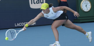 Ига Швьонтек отстрани Елизе Мертенс на тенис турнира в Маями