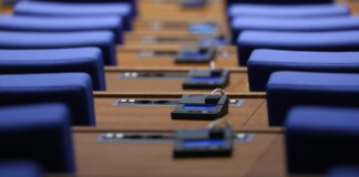 Изслушвания на министри и парламентарен контрол предвижда програмата на парламента