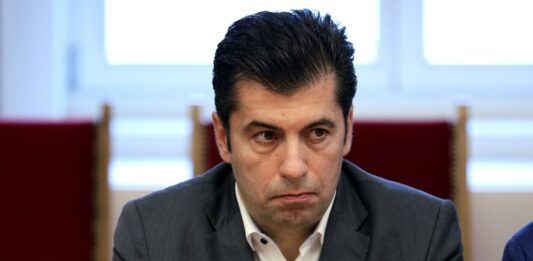 Кирил Петков