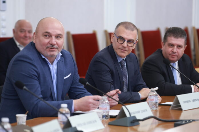 Комисията по бюджет и финанси изслуша кандидатите за членове на Фискалния съвет