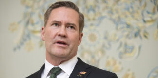 Министърът на отбраната на САЩ обеща непрестанни удари срещу хусите, докато не спрат действията си срещу САЩ и световното корабоплаване