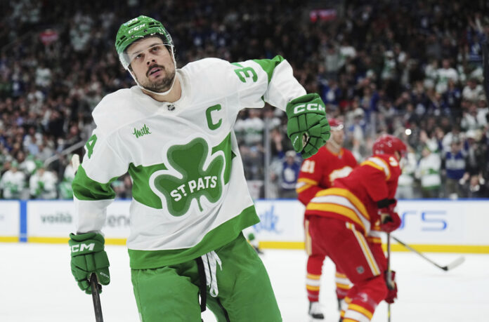 Остин Матюс записа два гола и асистенция при победа на Остин Матюс записа два гола и асистенция при победа на Торонто срещу Калгари в НХЛ