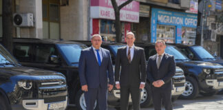 Посланикът на Великобритания в България Натаниъл Kопси връчи дарение на Главната дирекция „Гранична полиция“