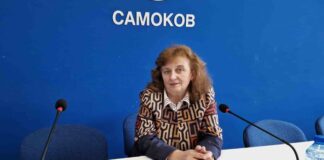 "Културното наследство на България пътува по света“ е темата на мартенския брой на сп. ЛИК
                                                                                                Самоков се представя по света със самоковска шевица и дантела, разказа майсторът на бродериите Ани Йовева