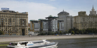 Русия обяви за персона нон грата двама британци, свързани с посолството на Обединеното кралство в Москва