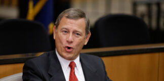 Тръмп призова за отстраняване на съдия, който е оспорил депортирането на венеуелци от САЩ