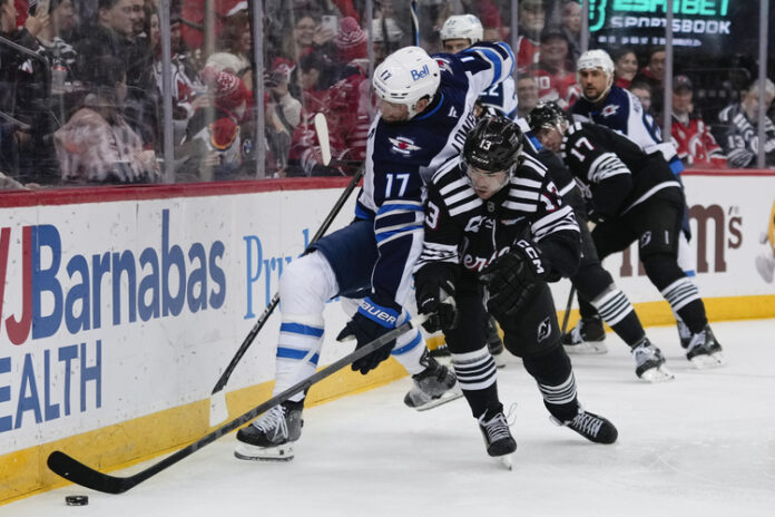 Уинипег постигна убедителен успех над Ню Джърси в НХЛ