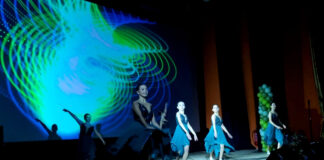 В самодейните състави хората намират своето социално пространство и се чувстват силни заедно, каза за БТА секретарят на читалището в Търговище