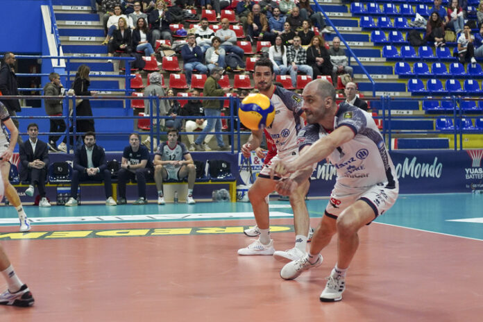 Алианц Милано на Матей Казийски победи Гротацолина на Георги Татаров в плейофите на Супер лигата